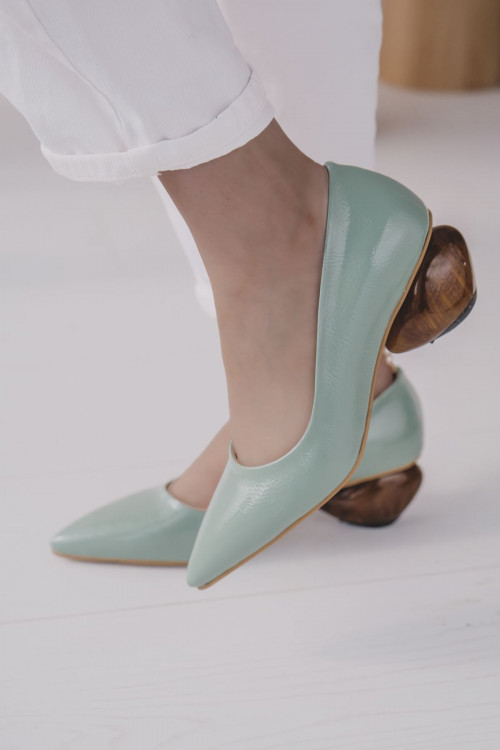 0025799_tovlia-kirisik-rugan-topuk-detayli-kisa-topuklu-stiletto-mint-yesili.jpg