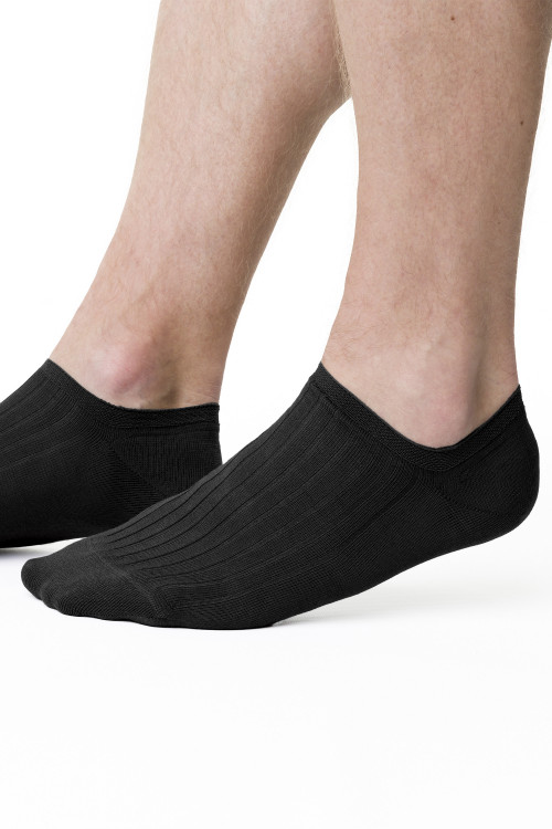 A-042-Mens-3-Pair-100-Ankle-Cotton-Socks-BLK-LIFESTYLE-Amazon.jpg