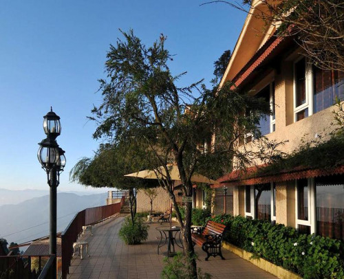 Find the finest Luxury Resorts in Mussoorie with breath-taking views and surrounded with the scenic backdrop of nature where the visitors can find the perfect blend of comfort and luxury which features beautifully decorated and well-furnished rooms with a exciting Weekend Getaways Tour Packages. For details call : 8130781111 -  8826291111.  Website: https://www.weekendgetawaysfromdelhi.co.in/Mussoorie-10