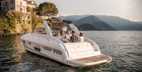 Renting a boat from Charter Como in Lake Como is a fantastic choice if you're seeking the ideal way to spend your summer vacation. Contact us today! https://www.chartercomo.it/en/boat-rental-como