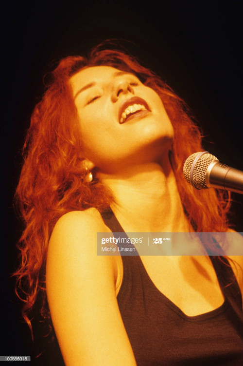 NETHERLANDS - JANUARY 01: American singer Tori Amos performs on stage in 1996. (Photo by Michel Lins