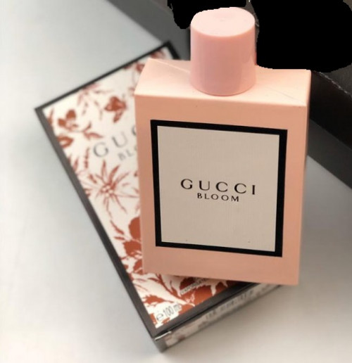 gucci-bloom-800x1000.jpg