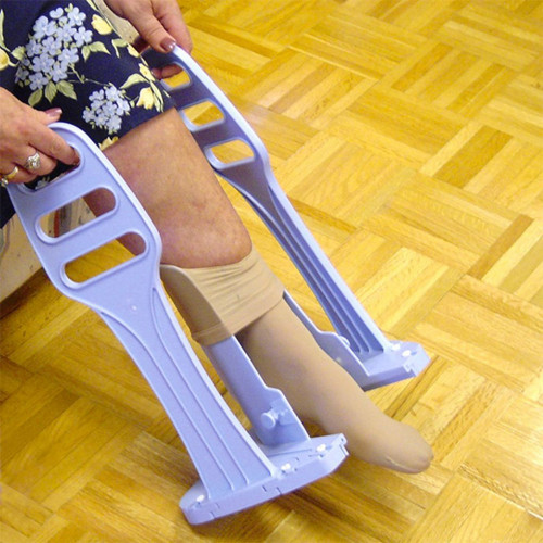 heel-guide-compression-stocking-aid2.jpg