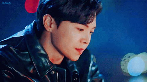 "기껏 살려놨더니 감사 인사가 너무 과격한거 아니에요?
수련씨하고 생긴 것만 닮은 모양이죠?"

#펜트하우스 시즌2 #로건리
