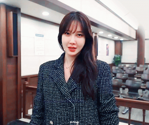 https://youtu.be/D-eNOCL48Cg
난리법석 법정씬 비하인드
#펜트하우스 메이킹 #심수련